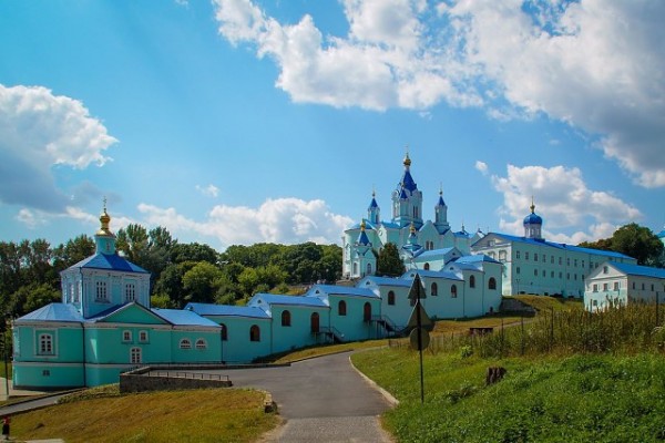 Храм Божий. Курская Коренная пустынь